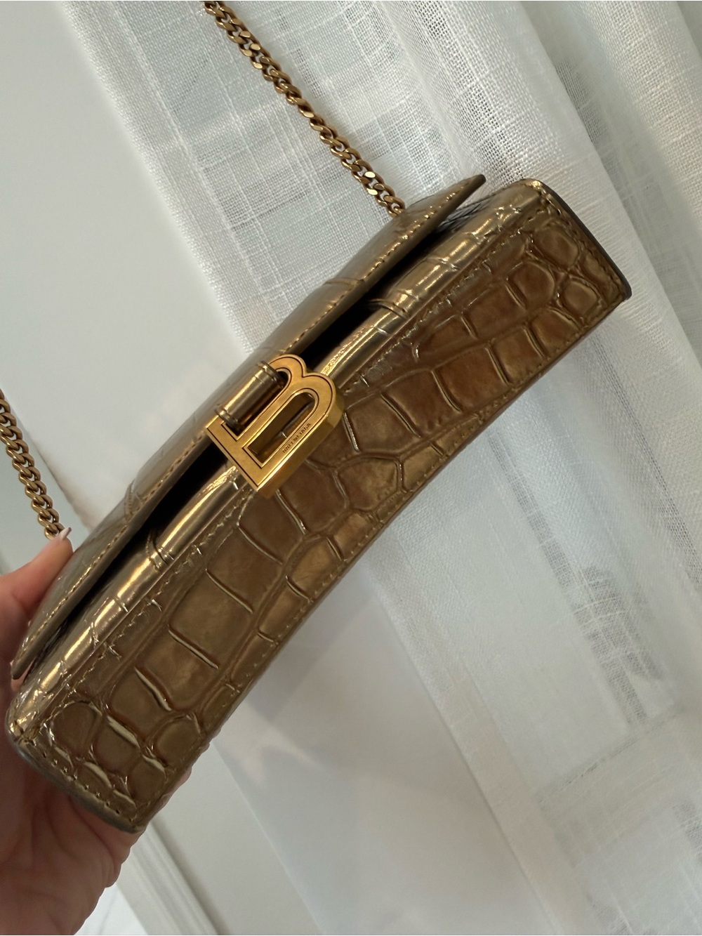 Balenciaga Hourglass Gold Croc-Embossed B Chain Wallet - Picture 4 of 11